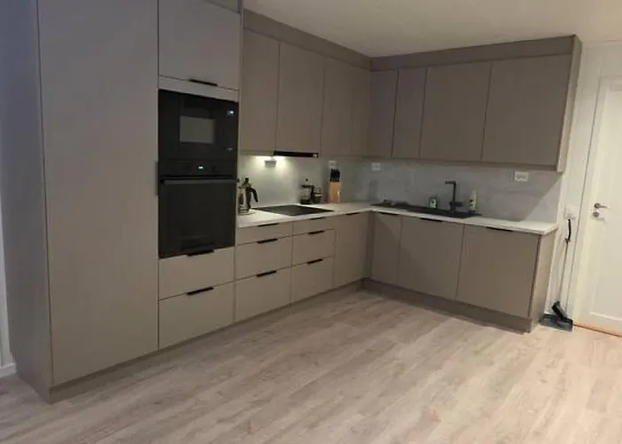 Arctic Nine - Nr 5 - On The Island Tromsø