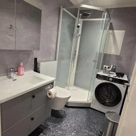 Arctic Nine - Nr 5 - On The Island * Tromsø